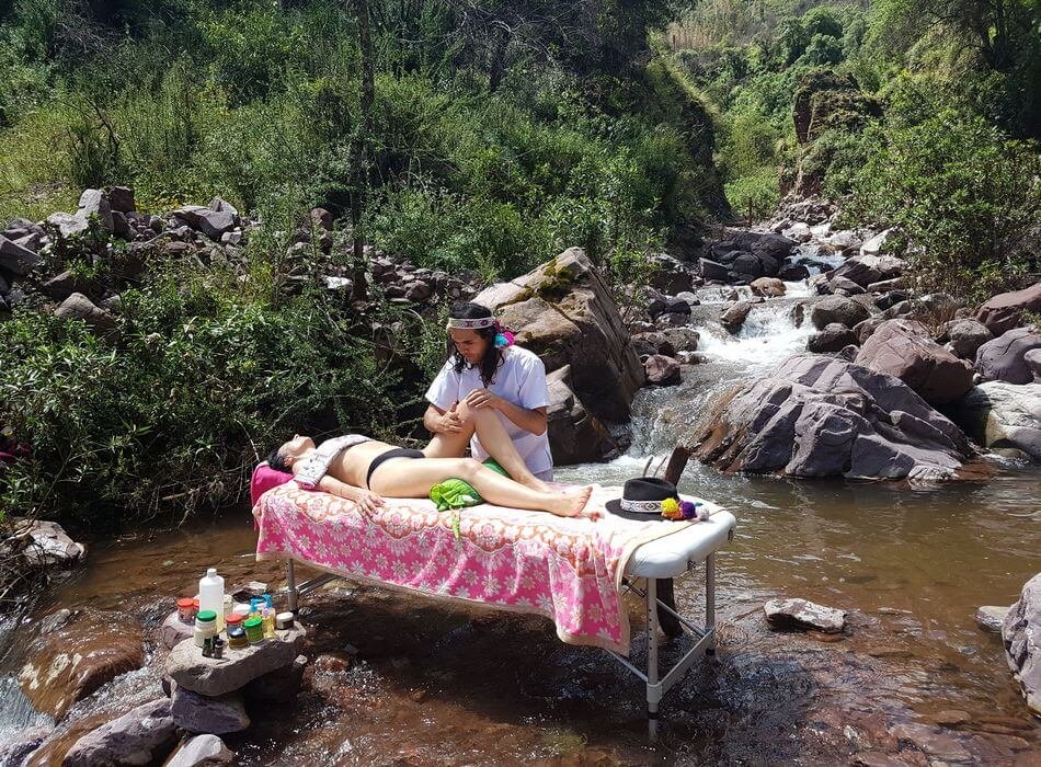 Massage relaxing Ayahuasca Retreat